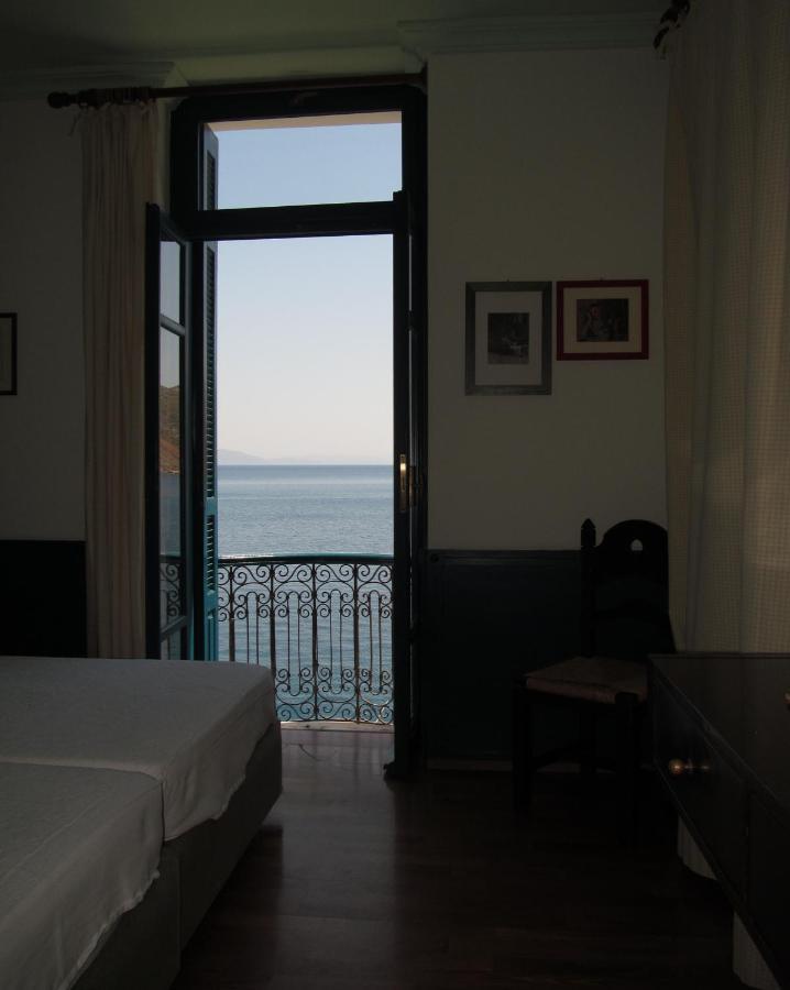 Hotel Aliki Simi Dış mekan fotoğraf